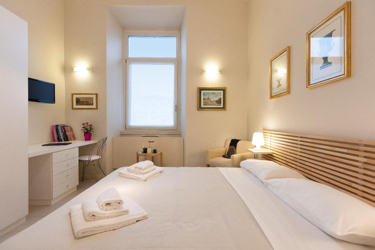 Amazing Via Nazionale 3 Apartment โรม ภายนอก รูปภาพ