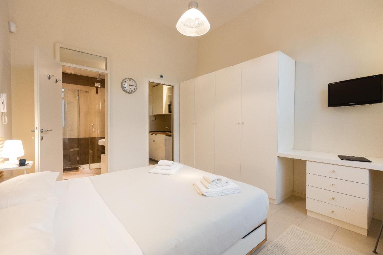 Amazing Via Nazionale 3 Apartment โรม ภายนอก รูปภาพ
